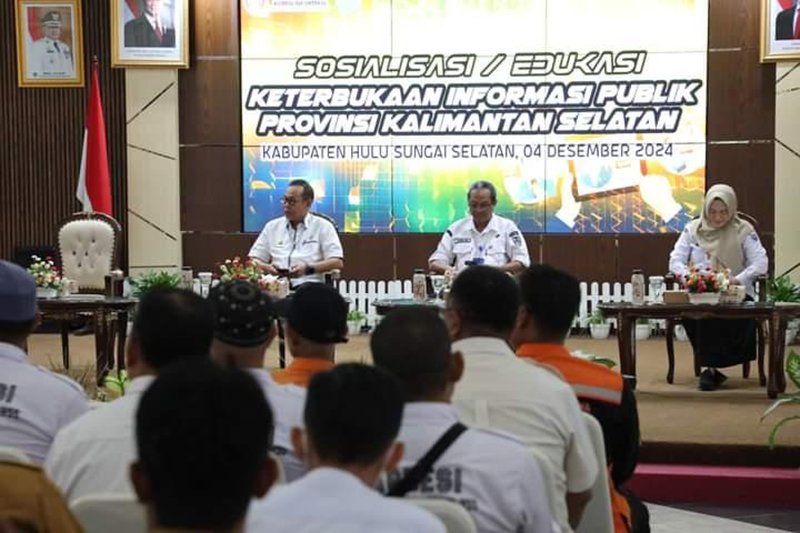 Sosialisasi Keterbukaan Informasi Publik 1 Hal 12 HSS 3 klm 3