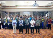 Bupati Serahkan Penghargaan Proklim-Adiwiyata 2024 11 Bupati Serahkan Penghargaan Proklim-Adiwiyata 2024