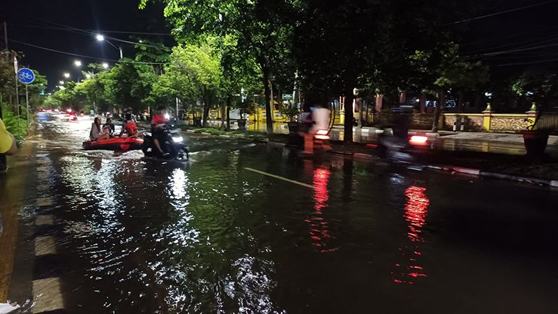 Hal 5 4 Klm Wahana Bermain