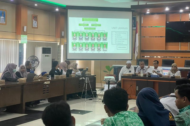 Hal 6 3 Klm Siapkan relawan