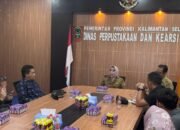 Anggota DPRD HSU Sangat Kagum dengan Inovasi di Dispersip Kalsel 8 Anggota DPRD HSU Sangat Kagum dengan Inovasi di Dispersip Kalsel