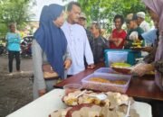 Polsek Banjarmasin Tengah Bagikan Makanan Gratis