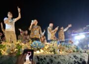 Fans Setia Band Ikut Bernyanyi Saat Bawakan Lagu Cari Pacar Lagi di Malam Puncak Hari Jadi Tanah Laut