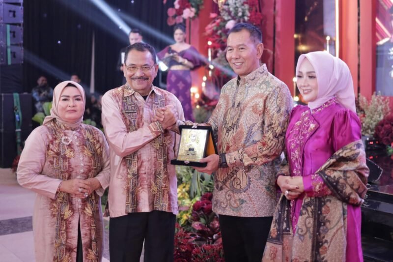 Supian HK Jalin Sinergi dan Kolaborasi dengan Kapolda dan Wakapolda Baru 1 IMG 20241208 WA0025 1 e1733664494801