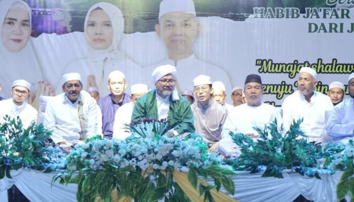 Ribuan Warga Hadiri Tapin Bershalawat, Wujud Cinta Kepada Rasulullah SAW