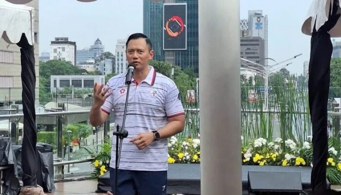 Menko AHY Sebut Jelang Nataru Tiket Pesawat Berhasil Diturunkan