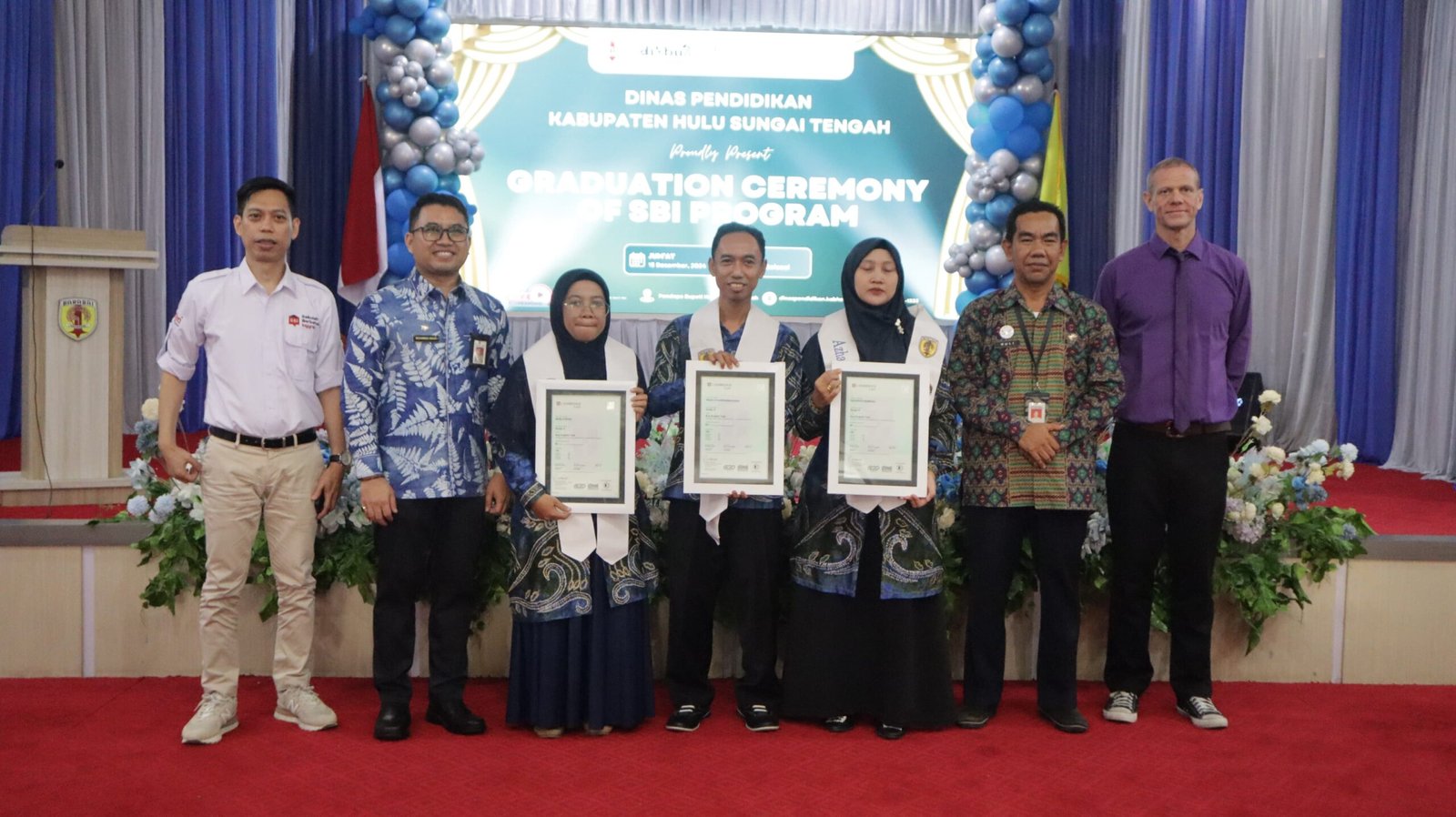 Disdik HST Gelar Graduation Ceremony of SBI 1 IMG 20241216 WA0033 scaled