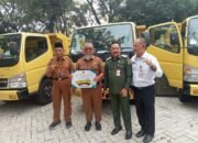 Raih Adipura dan Proklim Lestari, Tapin Dapat Truk Sampah dan Motor Roda Tiga 14 Raih Adipura dan Proklim Lestari, Tapin Dapat Truk Sampah dan Motor Roda Tiga