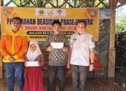 Ratusan Pelajar Kurang Mampu Diberi Beasiswa Prasejahtera 13 Ratusan Pelajar Kurang Mampu Diberi Beasiswa Prasejahtera