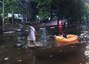 Potret Wahana Bermain Air di Banjarmasin Ketika Banjir Rob 8 Potret Wahana Bermain Air di Banjarmasin Ketika Banjir Rob