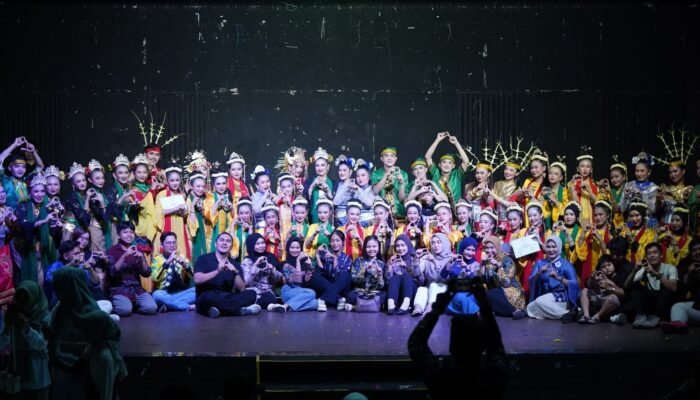 Sanggar Ayuputri Sukses Adakan Pagelaran Bertajuk Banua Heritage Harmoni.