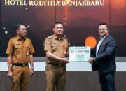 Pemko Banjarbaru Beri Penghargaan Eco-Office, Eco-School, dan Kebersihan Lingkungan