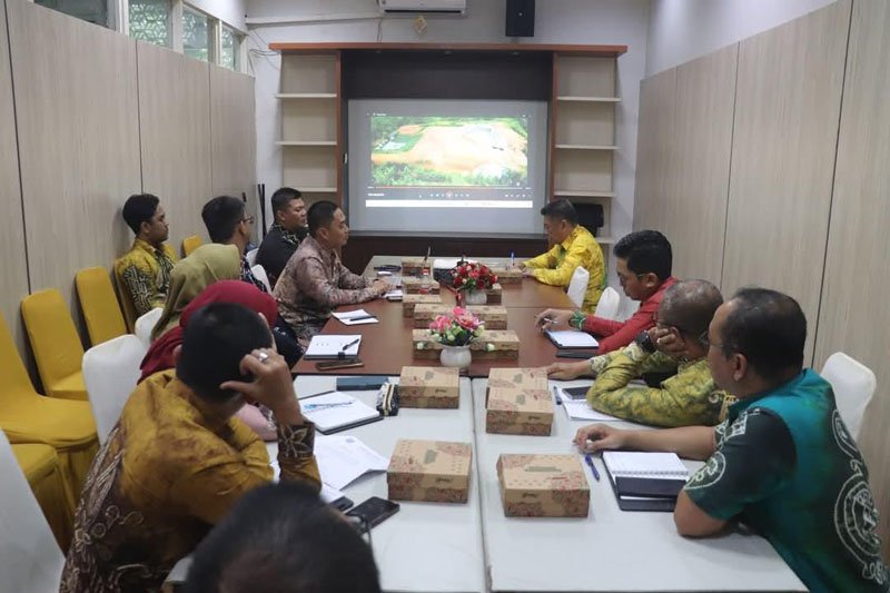 FGD Strategi Pengelolaan Sampah Kabupaten HSS 1 Hal 12 HSS 1 3 klm 17
