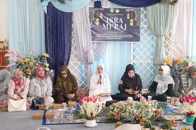 DWP Tapin Gelar Peringatan Isra Mi'raj 1 Hal 12 Tapin 35 klm 8