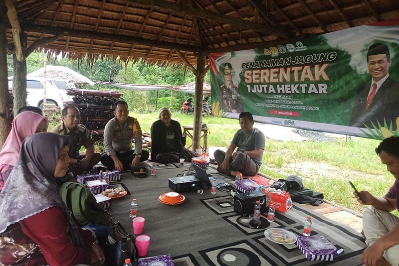 Hal 4 3 Klm Martapura Dukung program