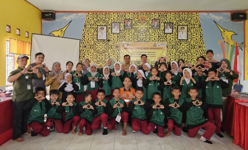 Pelatihan Dokter Kecil Tingkat Sekolah Dasar 1 Hal 4 Kotabaru 4 klm 2