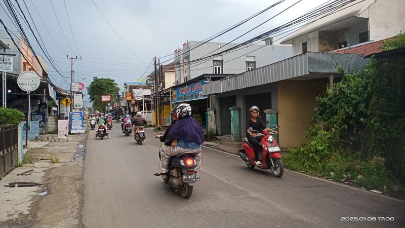 Hal 6 3 Klm Jalan Cemara Ujung