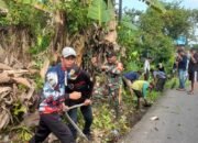 TNI dan Rakyat Bersihkan Parit, Wujudkan Desa Kayu Rabah Terhindar Banjir 27 TNI dan Rakyat Bersihkan Parit, Wujudkan Desa Kayu Rabah Terhindar Banjir