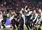 Dortmund Alami Kekalahan Ketujuh Usai Ditaklukkan Frankfurt 1-2 34 Dortmund Alami Kekalahan Ketujuh Usai Ditaklukkan Frankfurt 1-2