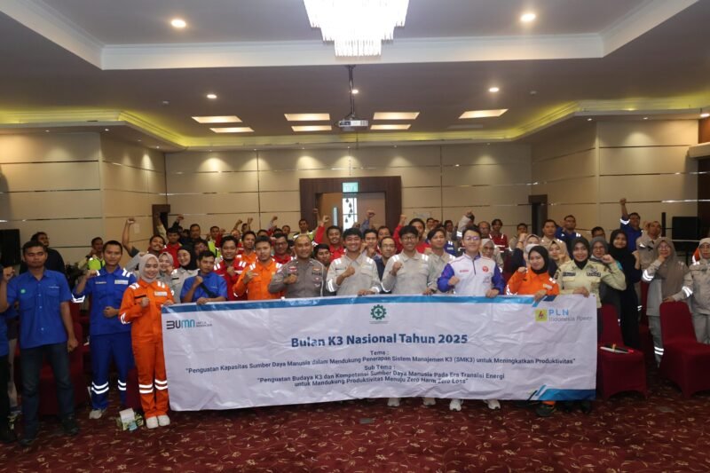 Sat Lantas Polresta Banjarmasin Sosialisasikan Safety Riding Karyawan PLN 1 IMG 20250123 WA0033 scaled e1737631363678