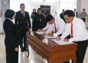 Lantik dan Ambil Sumpah Jabatan PPNS, Kemenkum Kalsel Dorong Optimalisasi Penegakan Hukum 26 Lantik dan Ambil Sumpah Jabatan PPNS, Kemenkum Kalsel Dorong Optimalisasi Penegakan Hukum