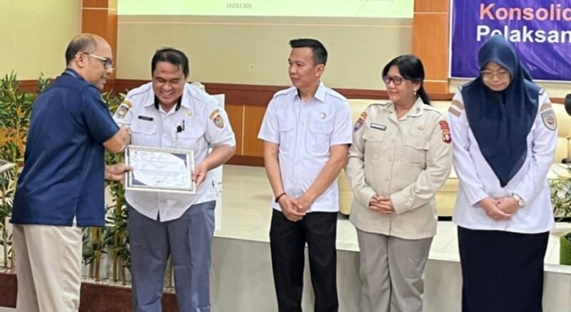 PMPTSP Kalteng Raih Peringkat I Penilaian Pelaporan Pertanggungjawaban Bendahara 2024 1 IMG 20250122 204752 e1737550120769