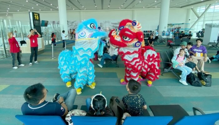 Sambut Imlek 2025, Bandara Syamsudin Noor Hadirkan Parade Barongsai