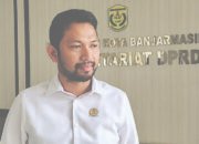 Ketua DPRD Rikval Fachruri Minta Tronton Dilarang Masuk Kota 30 Ketua DPRD Rikval Fachruri Minta Tronton Dilarang Masuk Kota