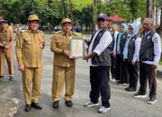 Wabup Serahkan Sertifikat Kompetensi Tenaga Pendamping Profesional 27 Wabup Serahkan Sertifikat Kompetensi Tenaga Pendamping Profesional