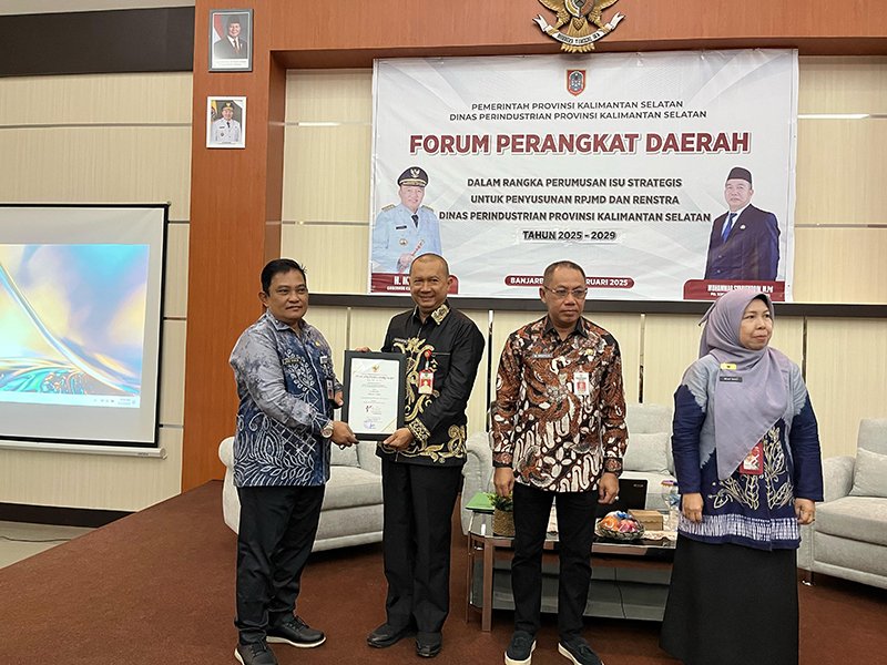 Abon Cabai Hiyung Tapin Raih OVOP Bintang 2 Nasional 1 Hal 12 Tapin 35 klm 6