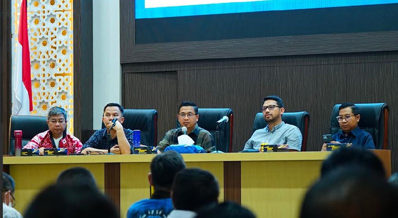 Pemko Banjarmasin Tetapkan Status Darurat Sampah: Kaji Berbagai Solusi dan Minta Warga Pilah Sampah Dari Sumber 1 Hal 5 3 KLm Kontrak 1