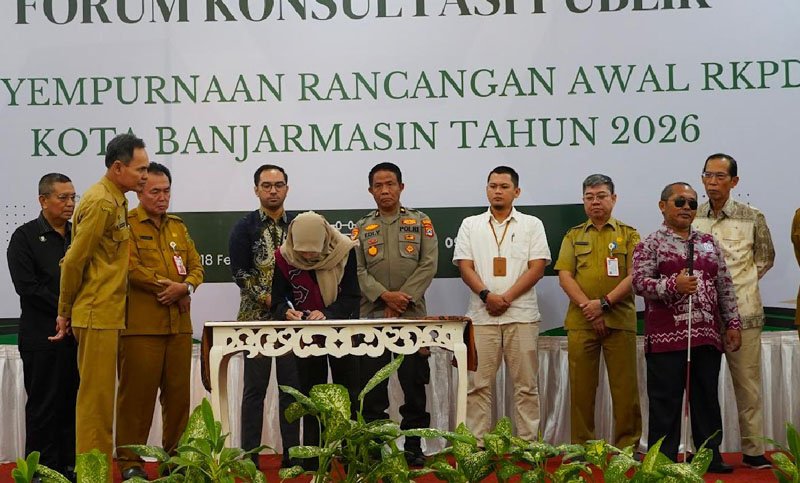 Gelar Forum Konsultasi Publik Penyempurnaan RKPD 2026, Pemko Banjarmasin Fokus Efisiensi dan Keterkaitan Program Pembangunan 1 Hal 5 3 Klm Kontrak 1 3