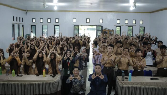 Cegah 'Pembusukan Otak', BASAKalimantan Wiki Kunjungi SMAN 1 Martapura 3 IMG 20250208 WA0030