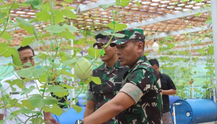 Danrem 102/Pjg Bahas Rehab Makodim 1013/Mtw