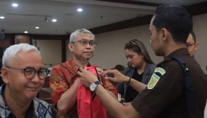 Banding di Vonis 4 Tahun, Malah Vonis Mantan GM Antam Diperberat Jadi 16 Tahun