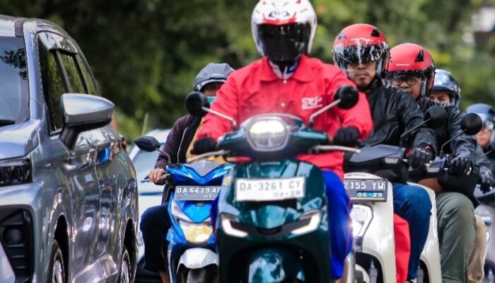 Trio Motor Beri 5 Tips Aman Berkendara Sepeda Motor untuk Wanita
