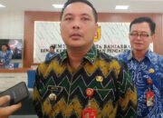 Wali Kota Banjarbaru Pastikan Pelayanan Tetap Optimal Meski Efisiensi Anggaran 7 Wali Kota Banjarbaru Pastikan Pelayanan Tetap Optimal Meski Efisiensi Anggaran