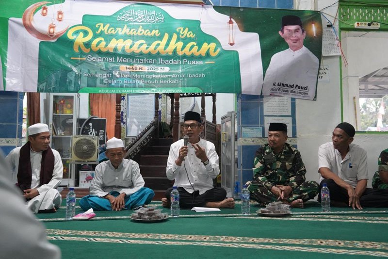 Wabup Balangan Safari Ramadan di Masjid Darul Ikhsan Tebing Tinggi 1 Hal 2 Bal 3 klm 6