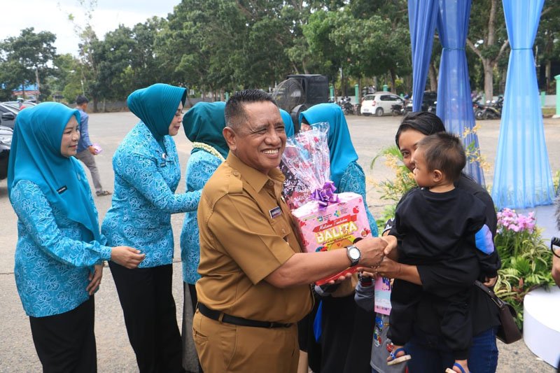 HKG PKK Ke-53 di Tanah Laut Warga Sambut Meriah Bakti Sosial hingga Pasar Murah 1 Hal 2 Tala 1 3 klm 15