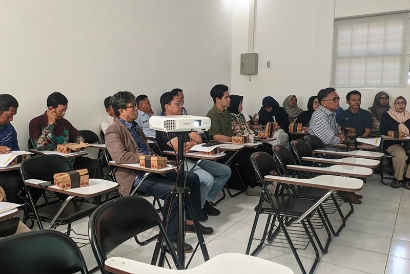 Hal 4 3 Klm Martapura Disnaker Tampung masukan