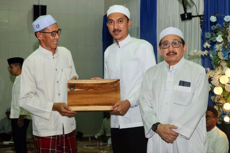 Hal 4 4 Klm Martapura Safari ramadhan Bupati