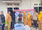 Salurkan Bantuan Musibah Kebakaran Semanda, Ananda Soroti Pemicu Kebakaran dan Pinta Warga Mitigasi 24 Salurkan Bantuan Musibah Kebakaran Semanda, Ananda Soroti Pemicu Kebakaran dan Pinta Warga Mitigasi