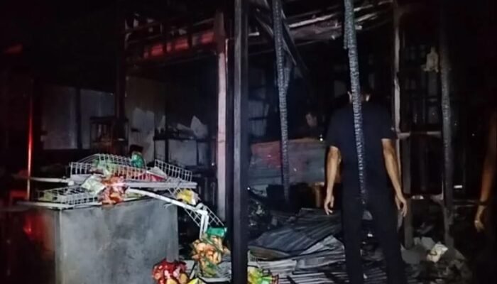 Kios Sembako di Palangka Raya Hangus Terbakar
