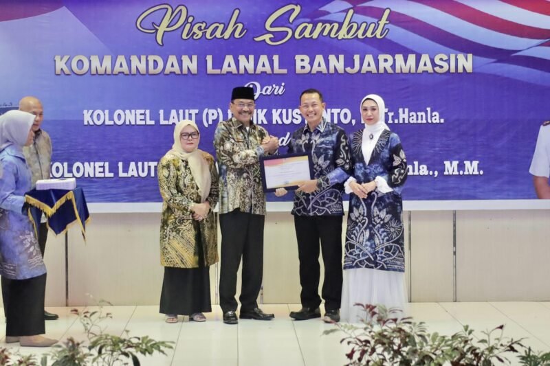 Ketua DPRD Kalsel dan Isteri Hadiri Pisah Sambut Komandan Lanal Banjarmasin 1 IMG 20250309 WA0076 scaled e1741525958438