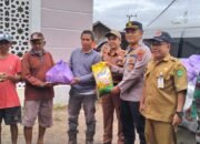 BPBD Tapin Salurkan Bantuan Logistik untuk Korban Banjir di Raya Belanti 18 BPBD Tapin Salurkan Bantuan Logistik untuk Korban Banjir di Raya Belanti