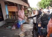 Ketua TP PKK Kalteng Serahkan Bantuan Korban Banjir Palangka Raya 28 Ketua TP PKK Kalteng Serahkan Bantuan Korban Banjir Palangka Raya
