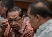Hakim Pengadilan Tinggi Perberat Vonis Tamron Petinggi Smelter Kasus Timah Jadi 18 Tahun 18 Hakim Pengadilan Tinggi Perberat Vonis Tamron Petinggi Smelter Kasus Timah Jadi 18 Tahun