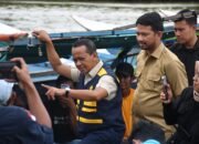 Menteri ESDM Bersyukur Pasokan BBM bagi Nelayan di Banjarmasin Tercukupi 9 Menteri ESDM Bersyukur Pasokan BBM bagi Nelayan di Banjarmasin Tercukupi