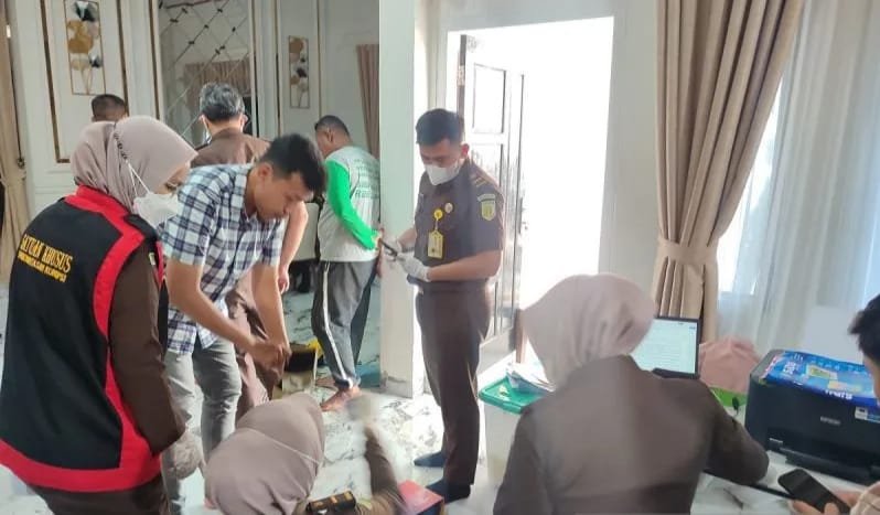 Oknum Pegawai BankGunakan Uang Korupsi Buat Judi Daring 1 IMG 20250319 WA0059