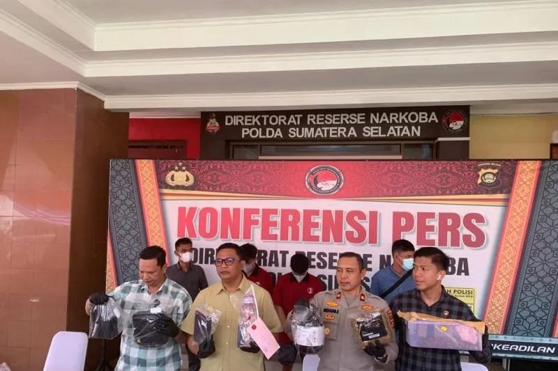 Dua Produsen Narkoba Sintetis Ditangkap Polisi 1 IMG 20250320 WA0042